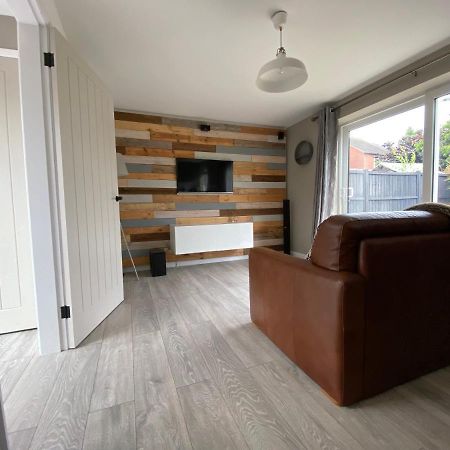 Hygge Homes - Modern 1 Bed House Линкольн Экстерьер фото